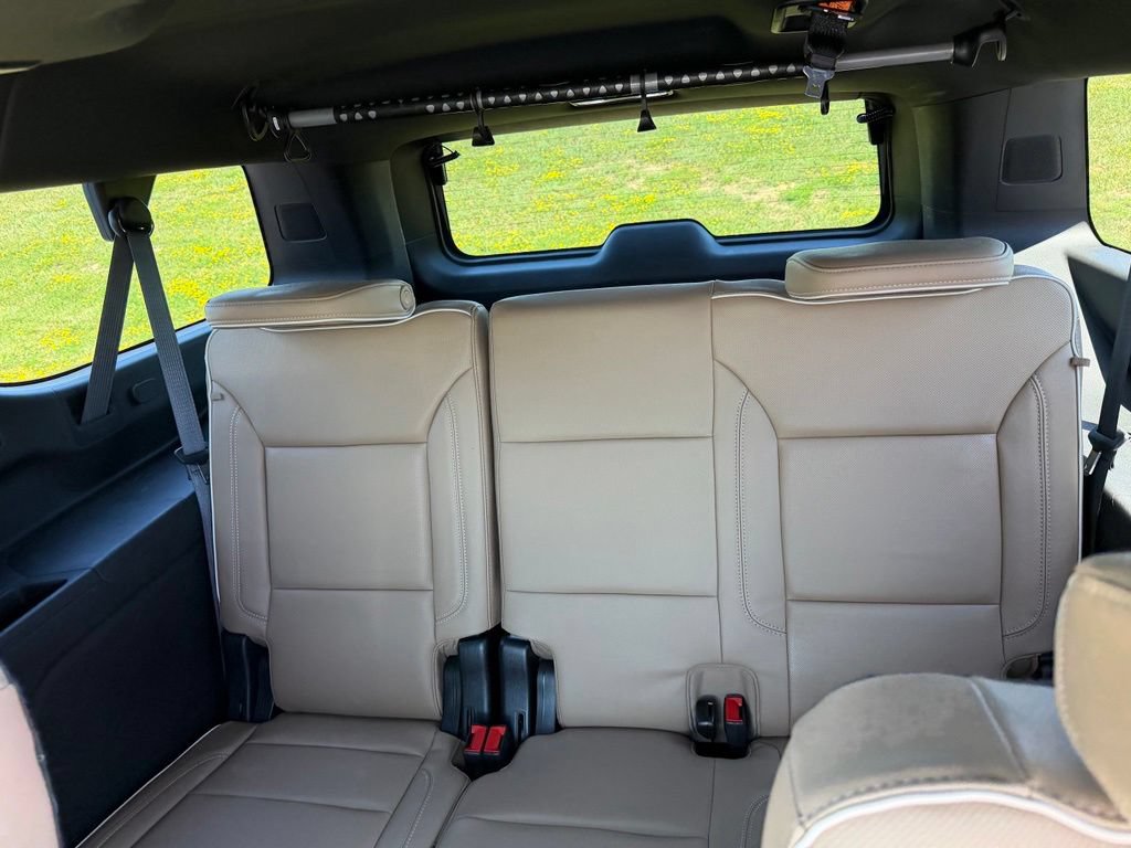 Used 2024 Chevrolet Suburban Premier AWD/4WD image 12