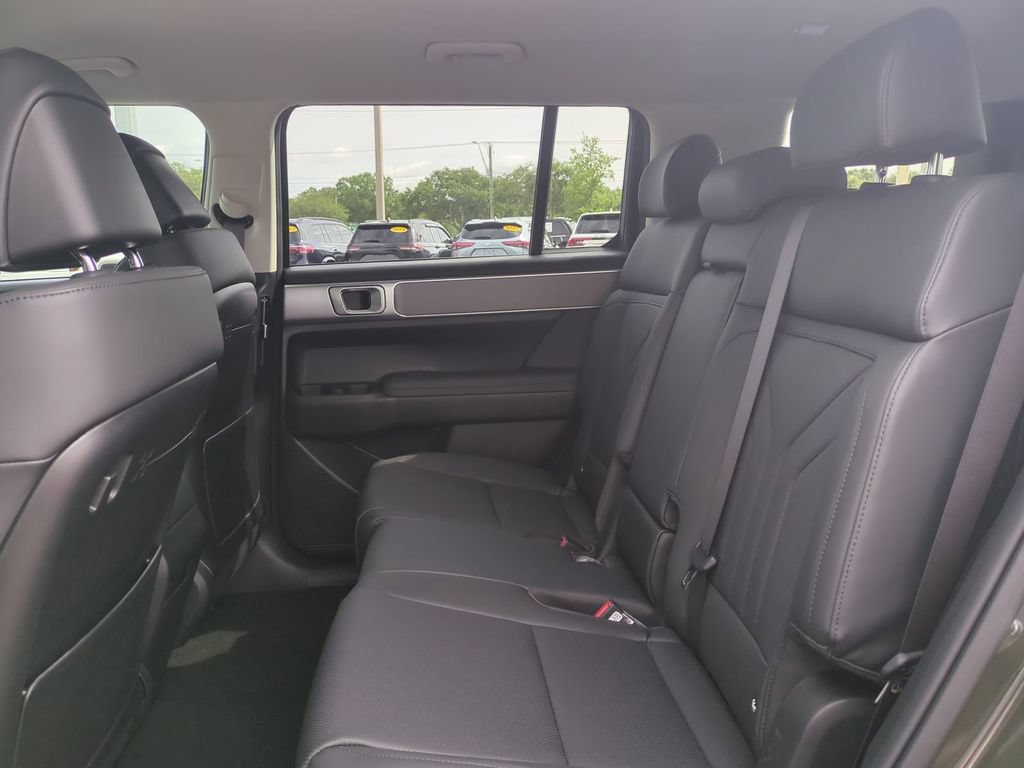 New 2026 Hyundai Santa Fe SEL FWD image 17