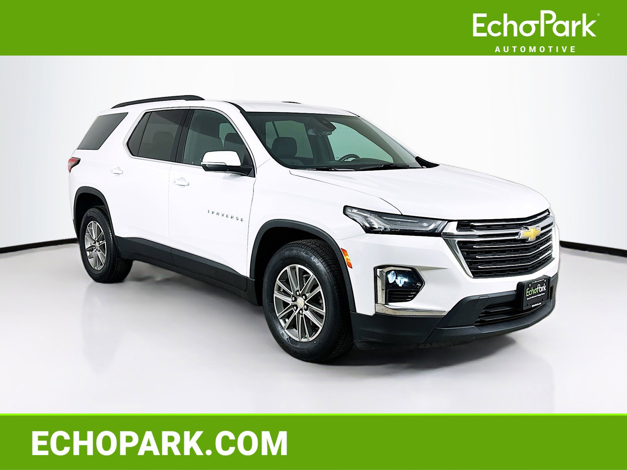 Used 2023 Chevrolet Traverse LT
