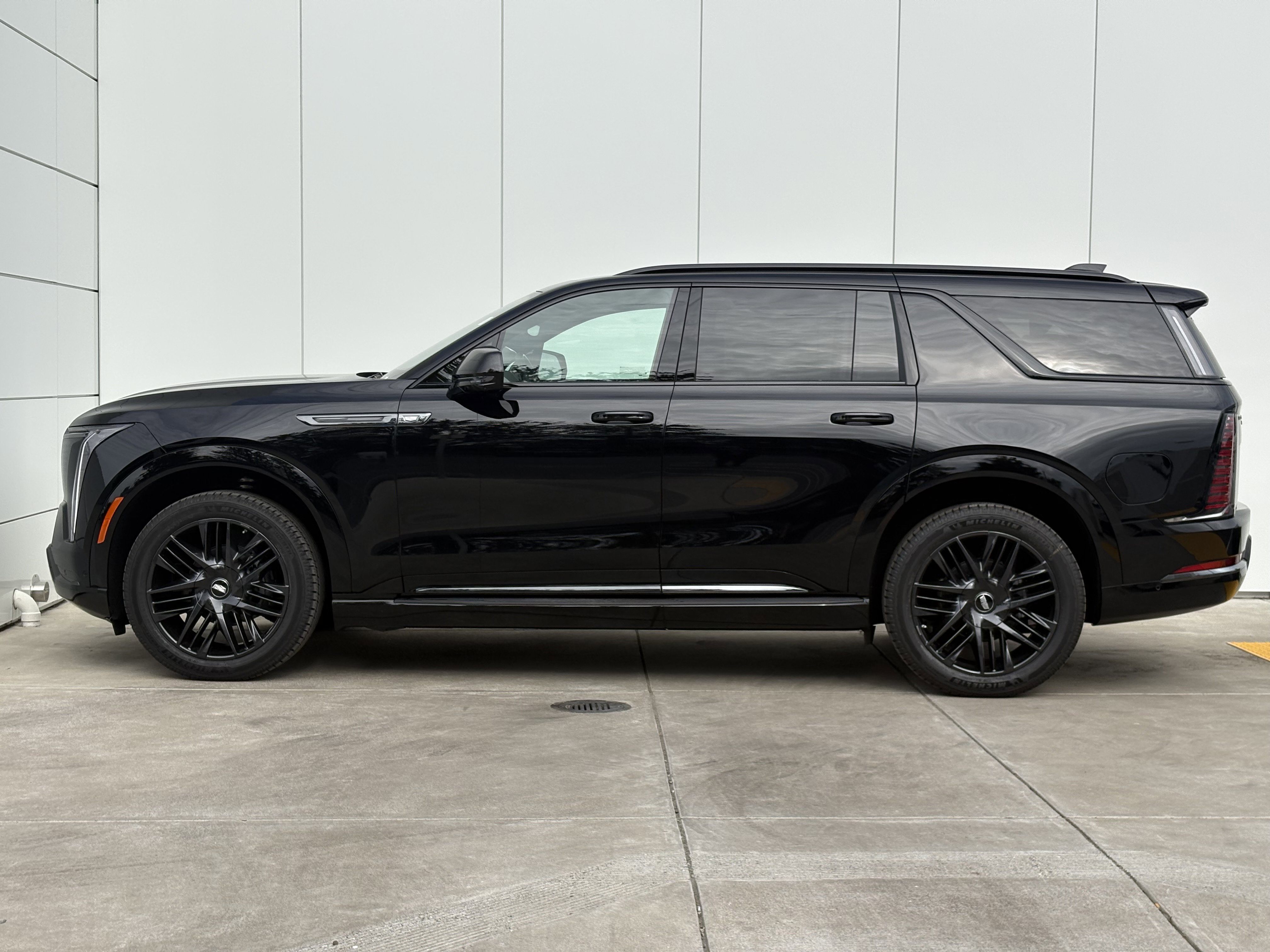 New 2026 Cadillac Escalade IQL Sport 2 image 4