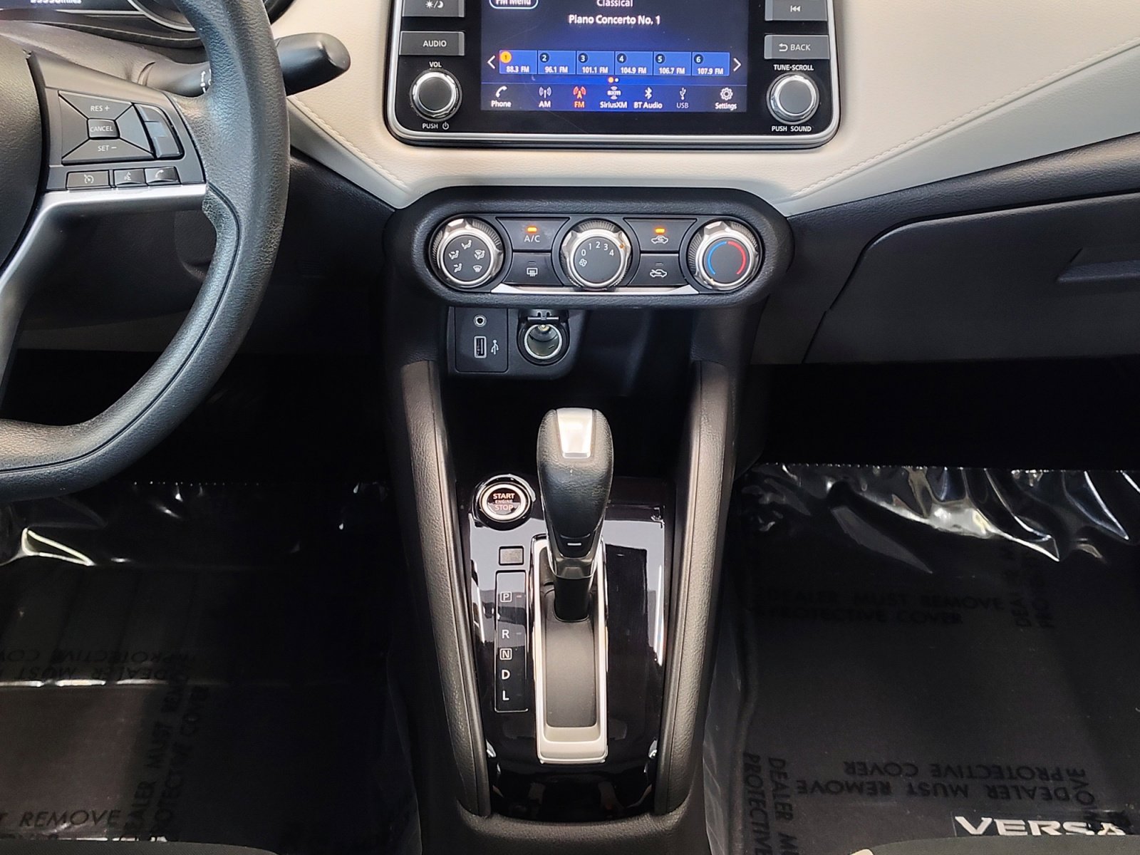 Used 2021 Nissan Versa SV FWD image 23