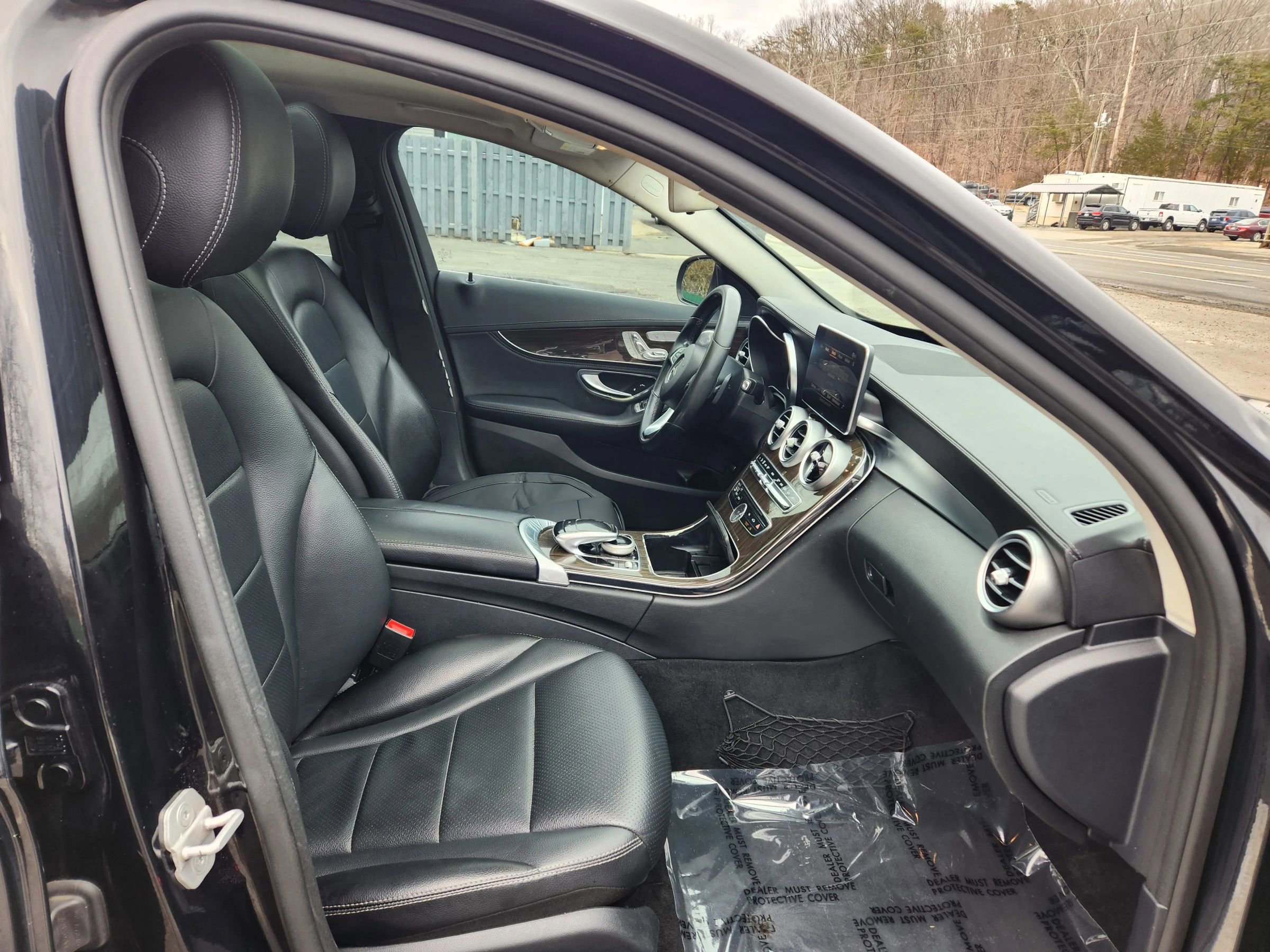 Used 2016 Mercedes-Benz C 300 4MATIC Sedan w/ Multimedia Package image 17
