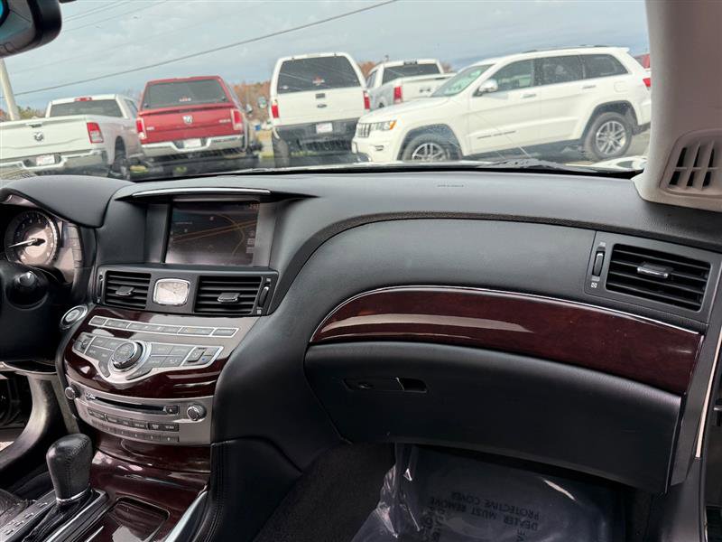 Used 2011 INFINITI M37 x w/ Premium Pkg image 17