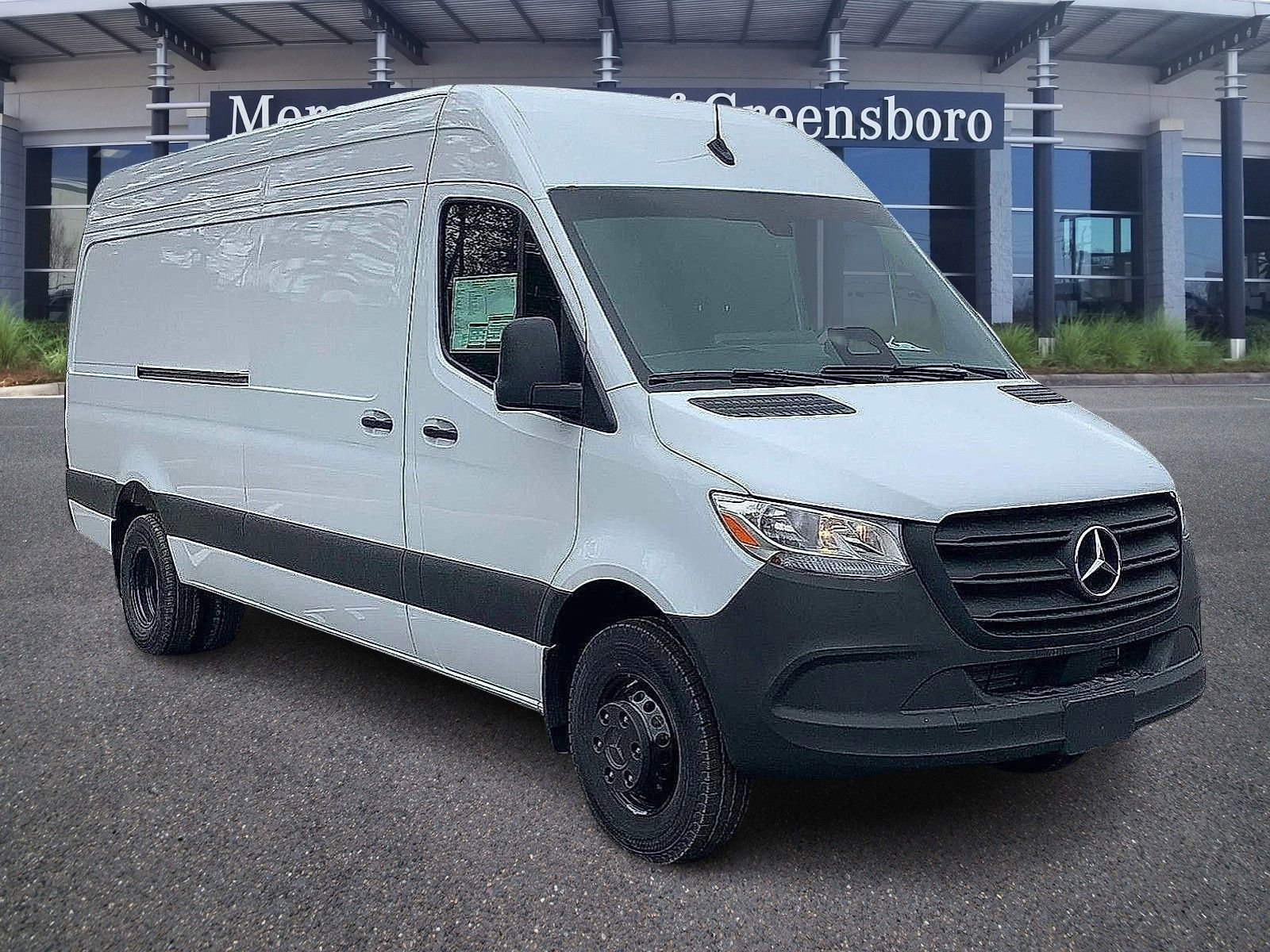 New 2025 Mercedes-Benz Sprinter 3500 image 2