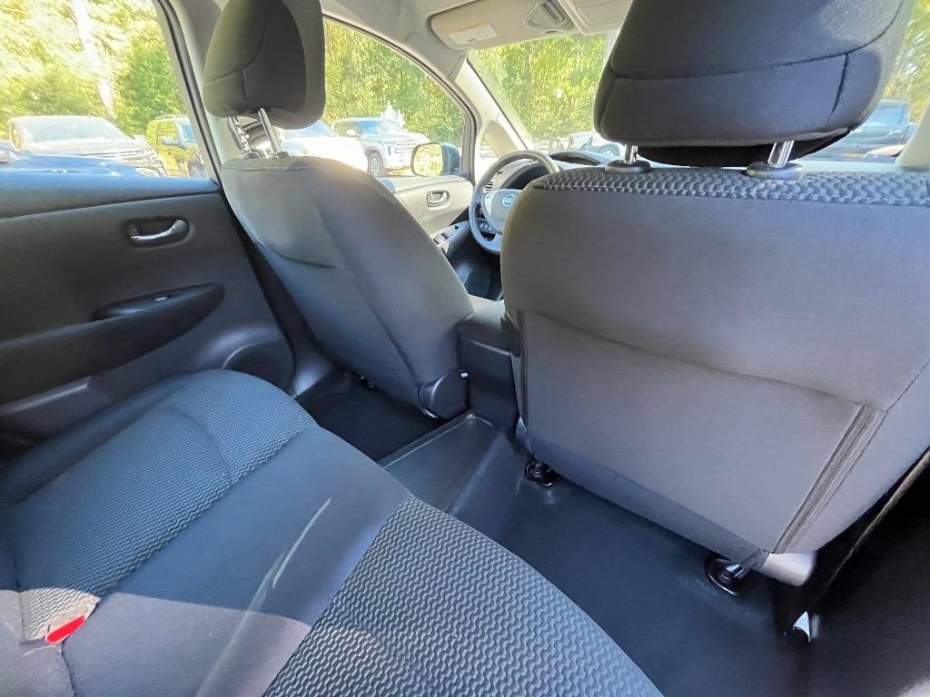 Used 2015 Nissan Leaf S w/ Charge Package FWD image 35