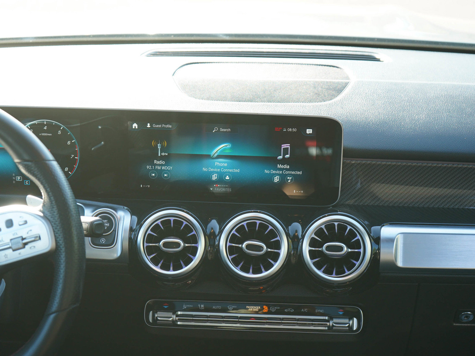 Used 2021 Mercedes-Benz GLB 250 4MATIC image 15