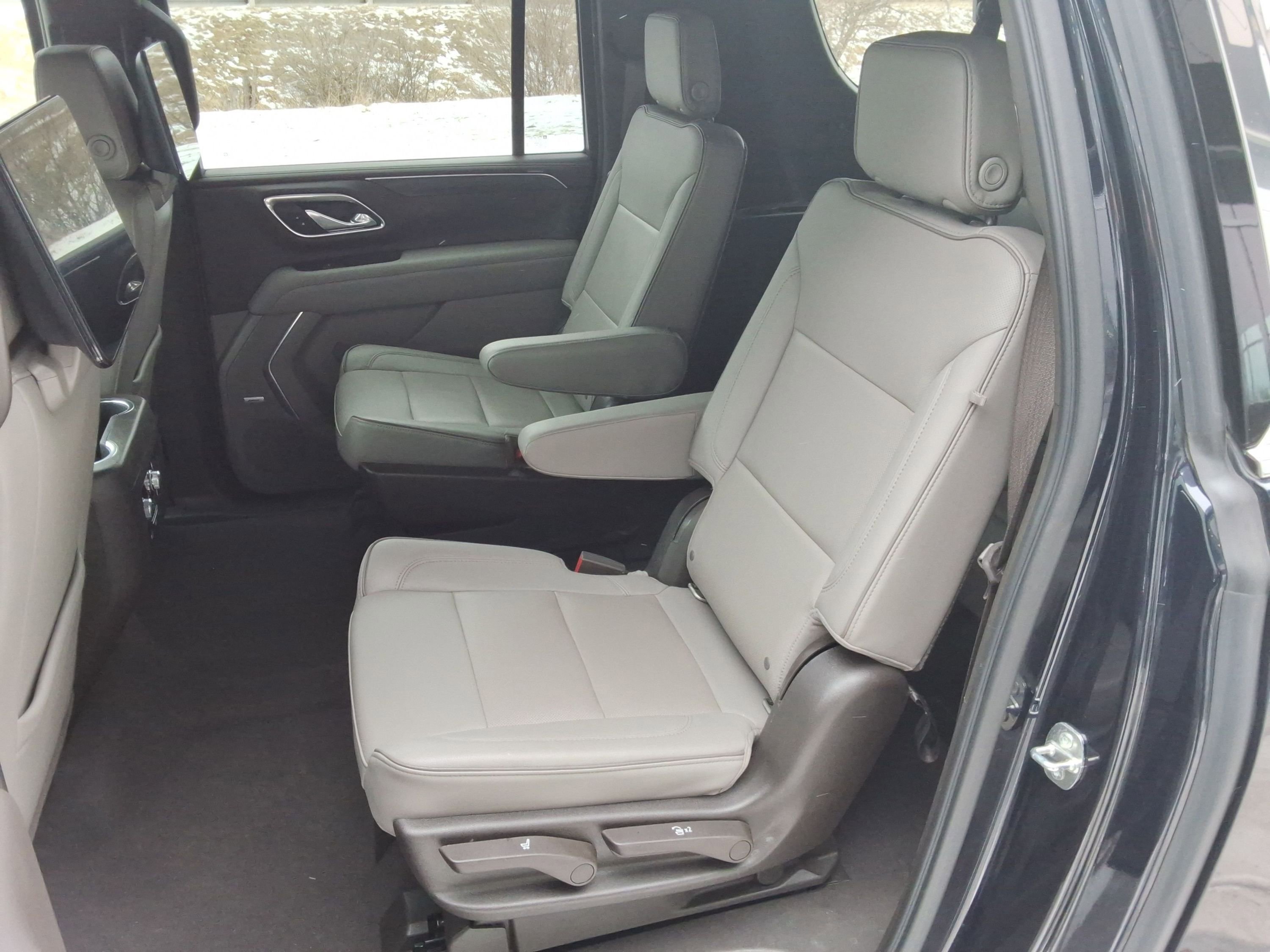 Used 2021 GMC Yukon XL SLT w/ SLT Luxury Plus Package image 30