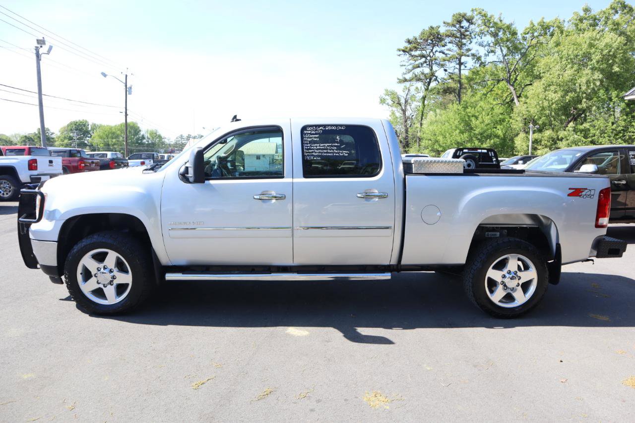 Used 2013 GMC Sierra 2500 SLE w/ HD SLE Premium Package AWD/4WD image 6