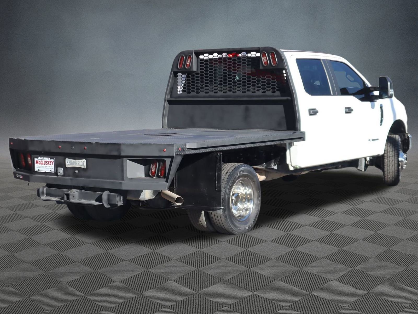 Used 2020 Ford F350 XL w/ Power Equipment Group image 4