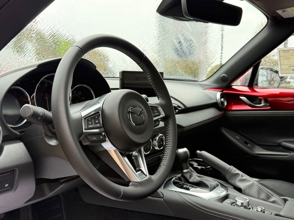 New 2025 MAZDA MX-5 Miata RF Grand Touring RWD image 26