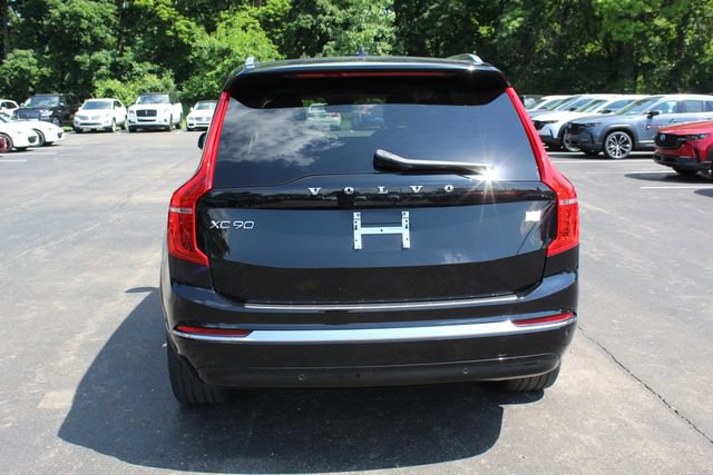 Certified 2024 Volvo XC90 T8 Ultimate w/ Protection Package Premier AWD/4WD image 4
