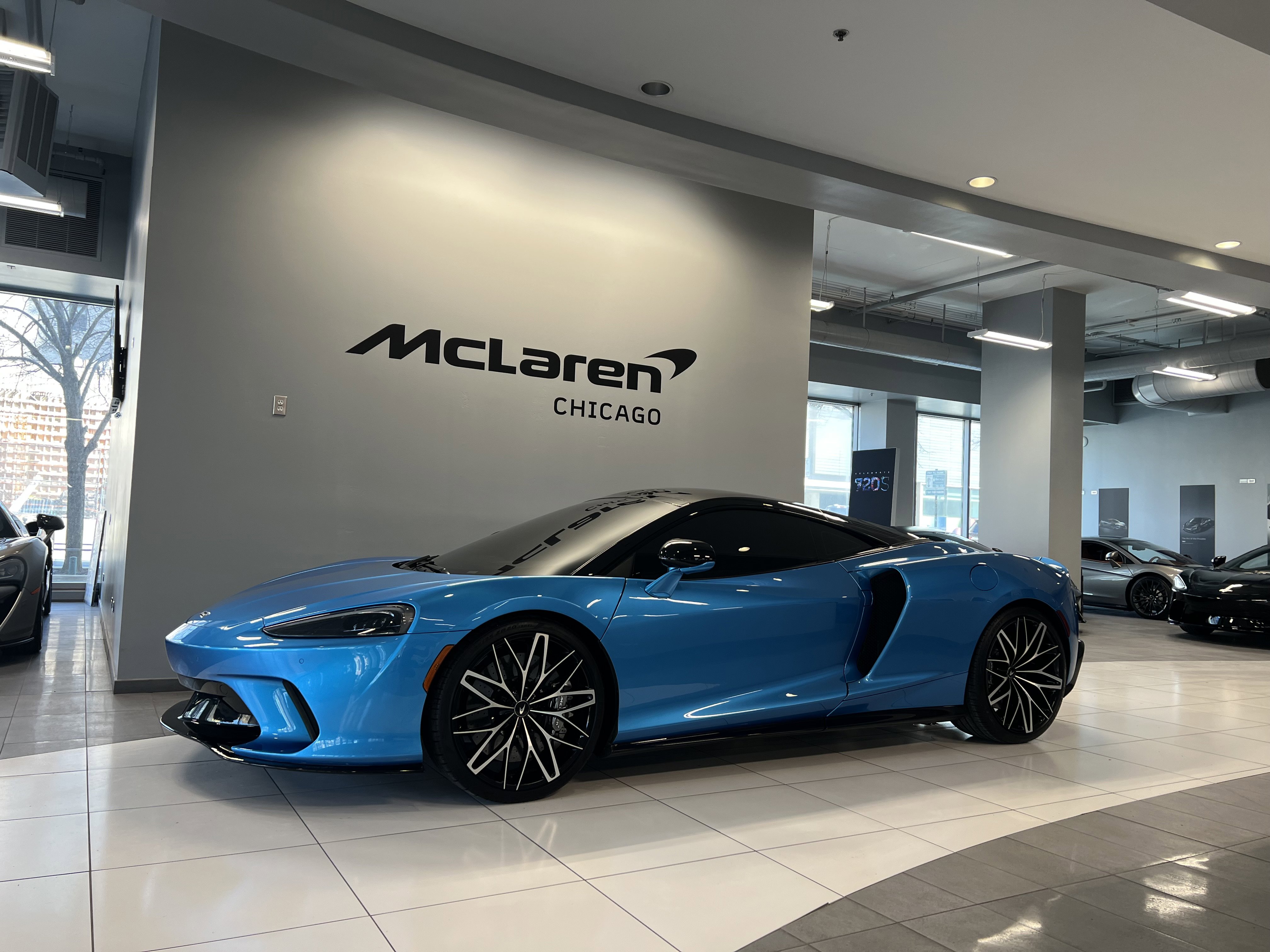 Used 2022 McLaren GT image 2