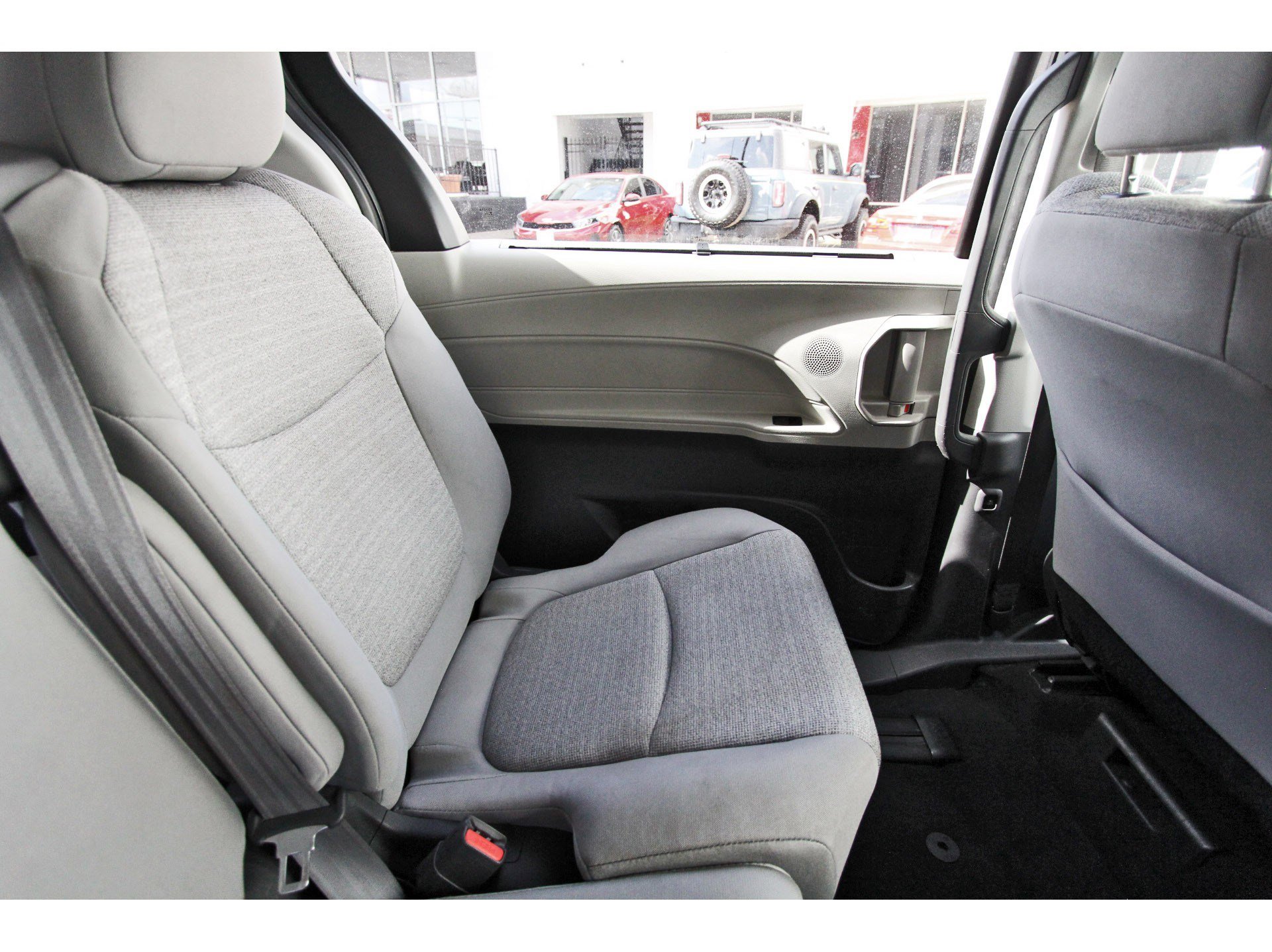Used 2022 Toyota Sienna LE FWD image 15