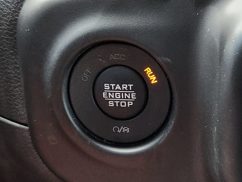 Used 2022 Jeep Wrangler Sport AWD/4WD image 13
