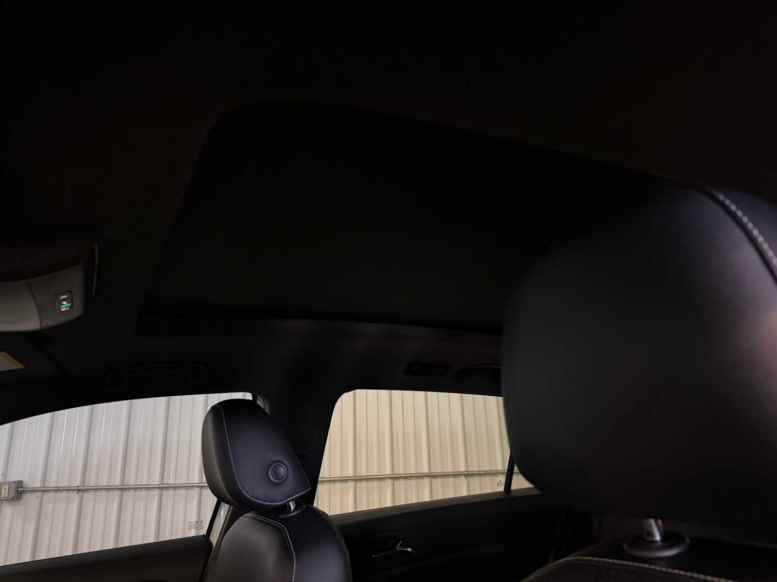 Certified 2020 Volkswagen Atlas Cross Sport SE w/ Panoramic Sunroof Package image 22