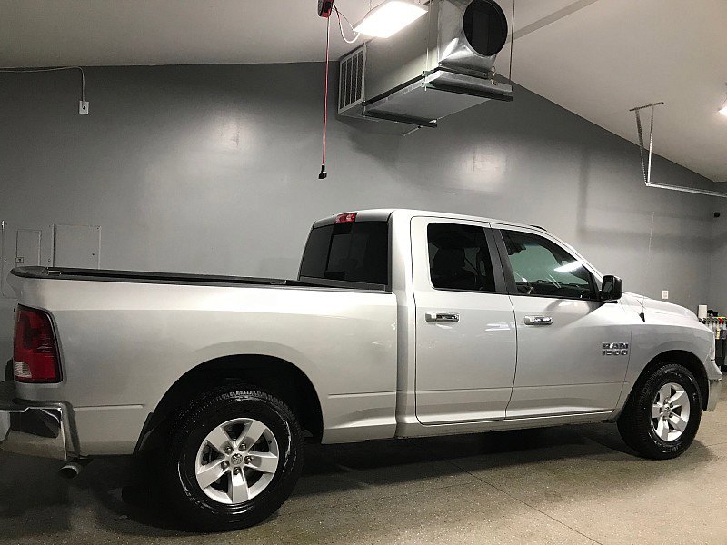 Used 2015 RAM 1500 Classic SLT image 3