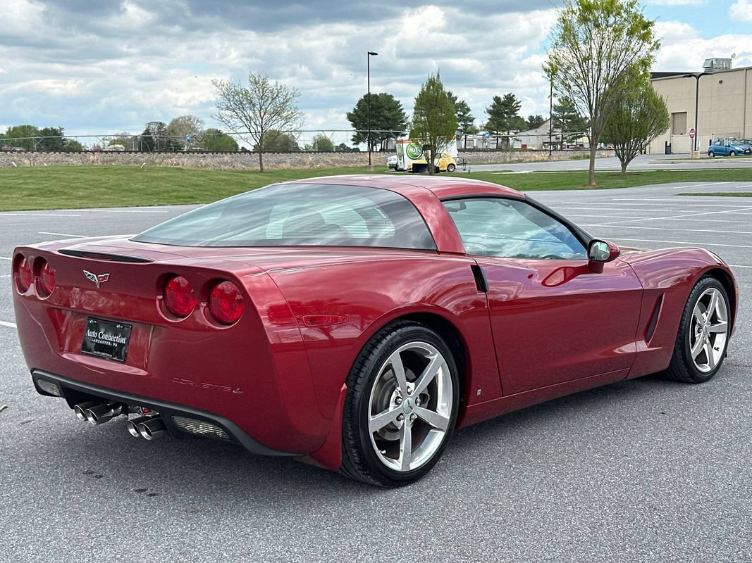Used 2008 Chevrolet Corvette Coupe w/ Preferred Equipment Group RWD image 11