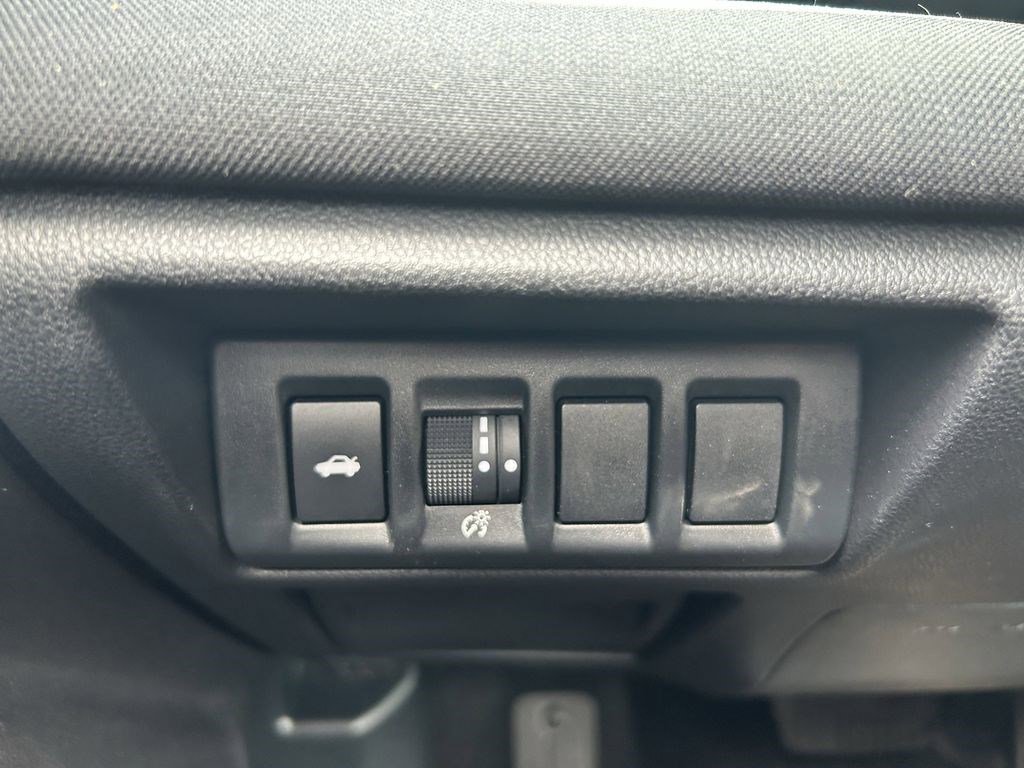 Used 2025 Subaru Legacy Premium AWD/4WD image 18