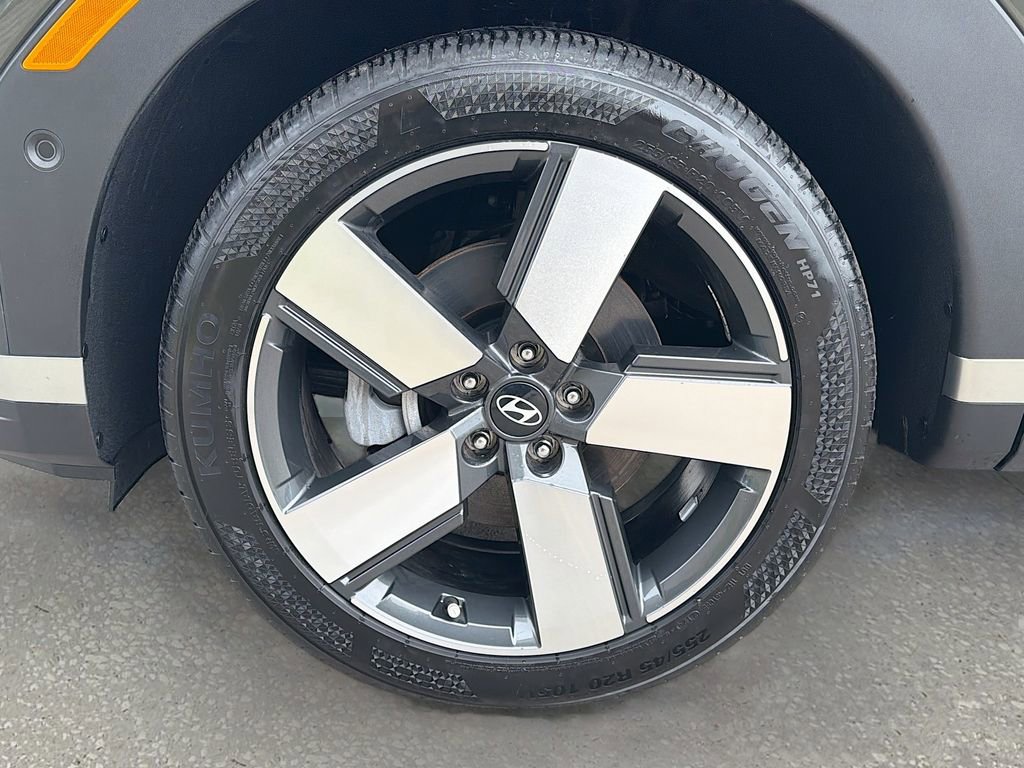 Used 2025 Hyundai Santa Fe Limited image 44