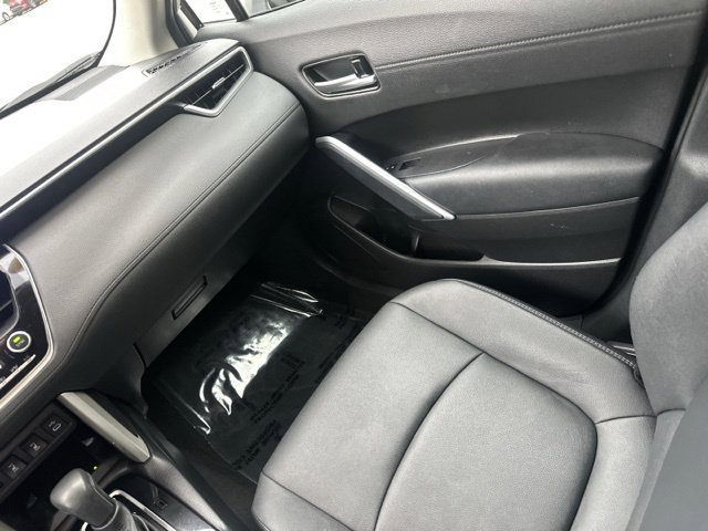 Used 2024 Toyota Corolla Cross XLE w/ Convenience Package AWD/4WD image 21