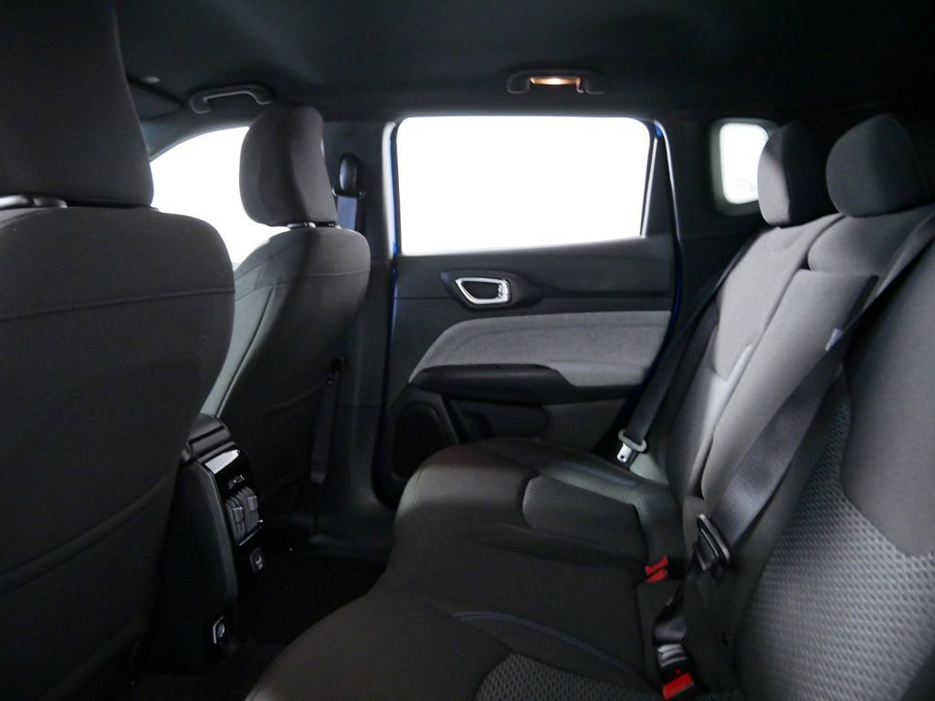 Used 2024 Jeep Compass Sport image 25