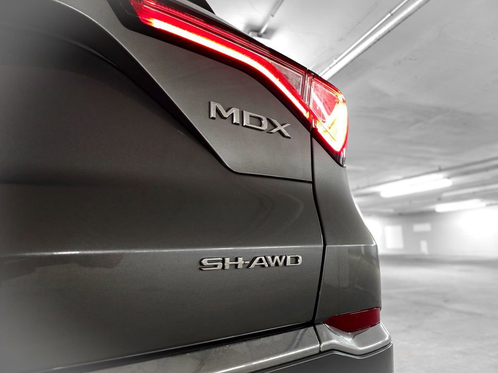 Used 2024 Acura MDX SH-AWD w/ Technology Package image 9