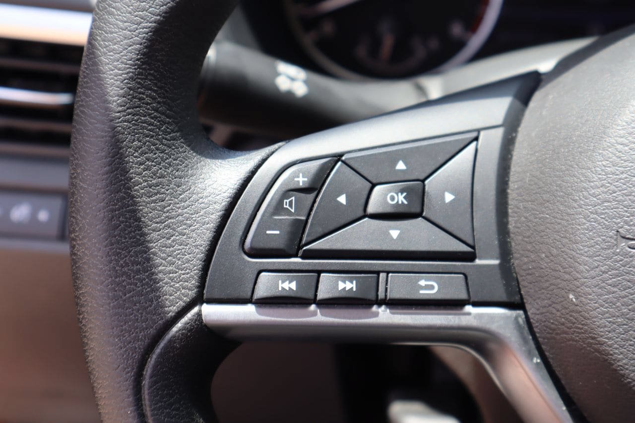 Used 2022 Nissan Altima 2.5 SV AWD/4WD image 12