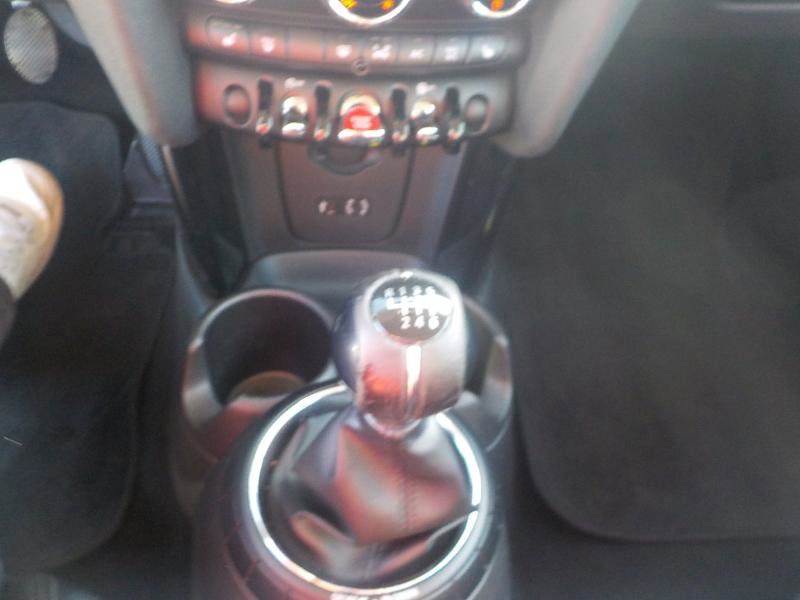 Used 2015 MINI Cooper S image 15