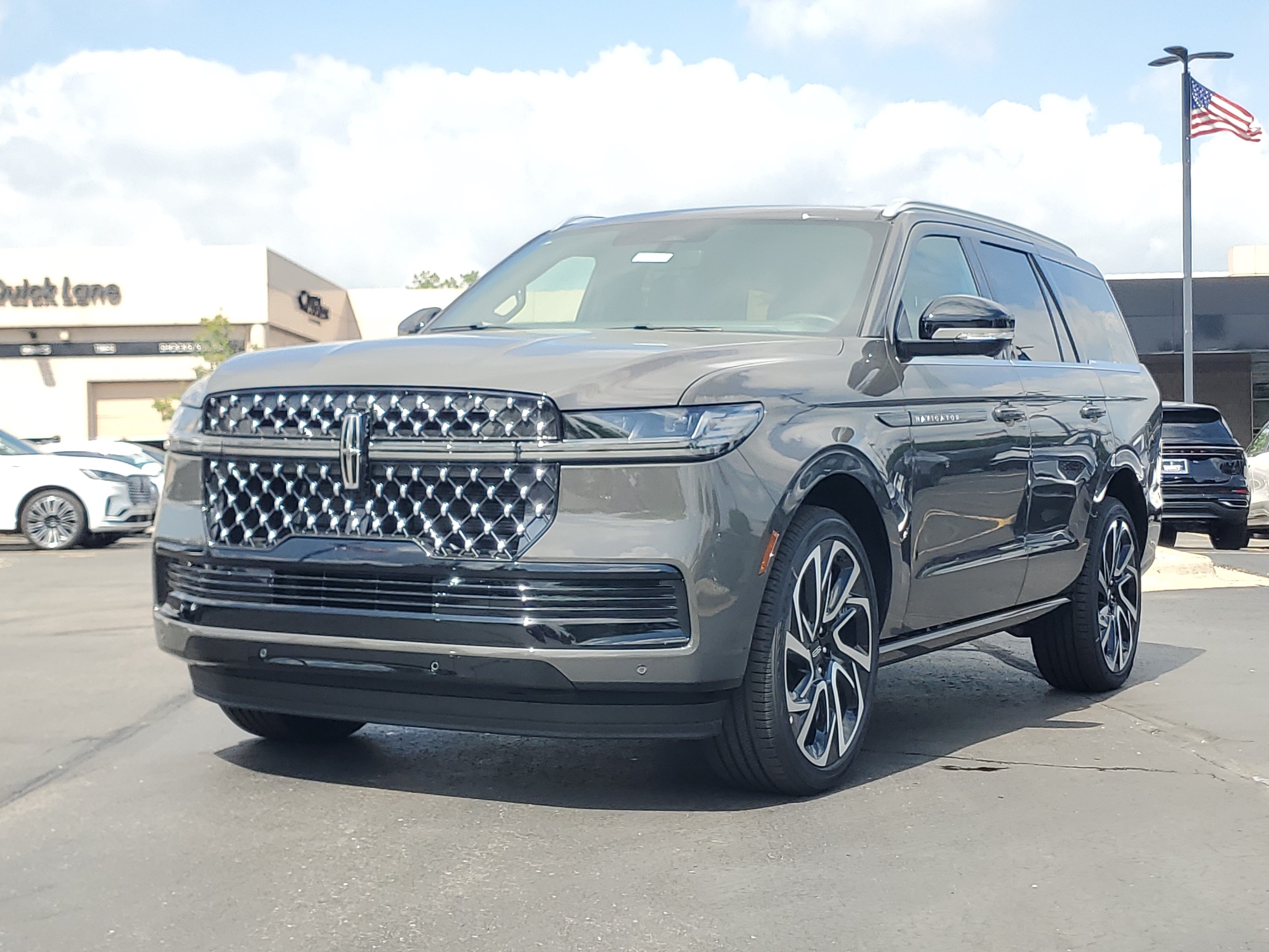 New 2026 Lincoln Navigator Black Label AWD/4WD video 2