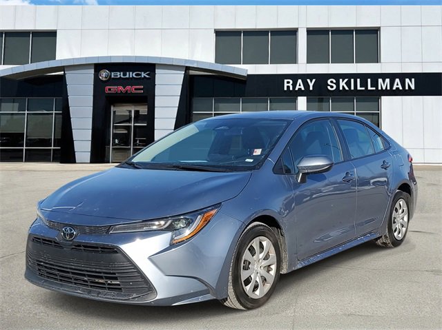 Used 2024 Toyota Corolla LE image 3