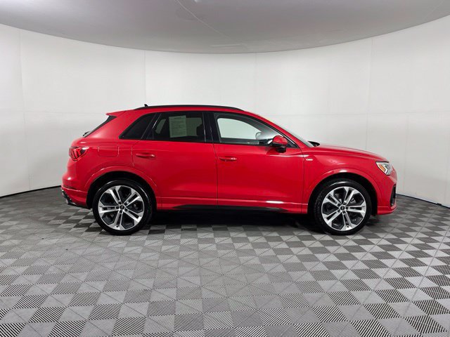Used 2021 Audi Q3 2.0T Premium Plus w/ Premium Plus Package AWD/4WD image 8