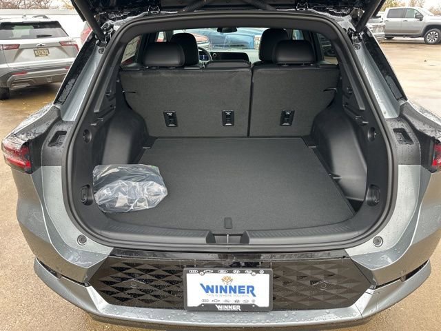 New 2026 Chevrolet Equinox EV RS image 11