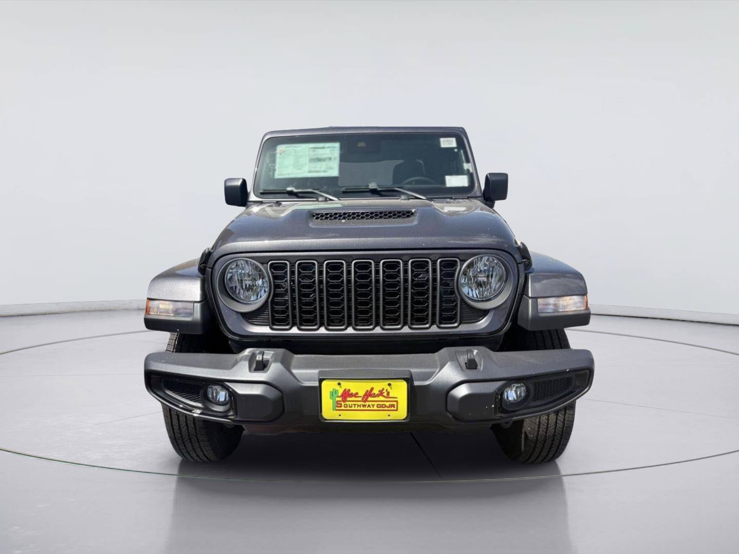 Used 2025 Jeep Gladiator Sport AWD/4WD image 8