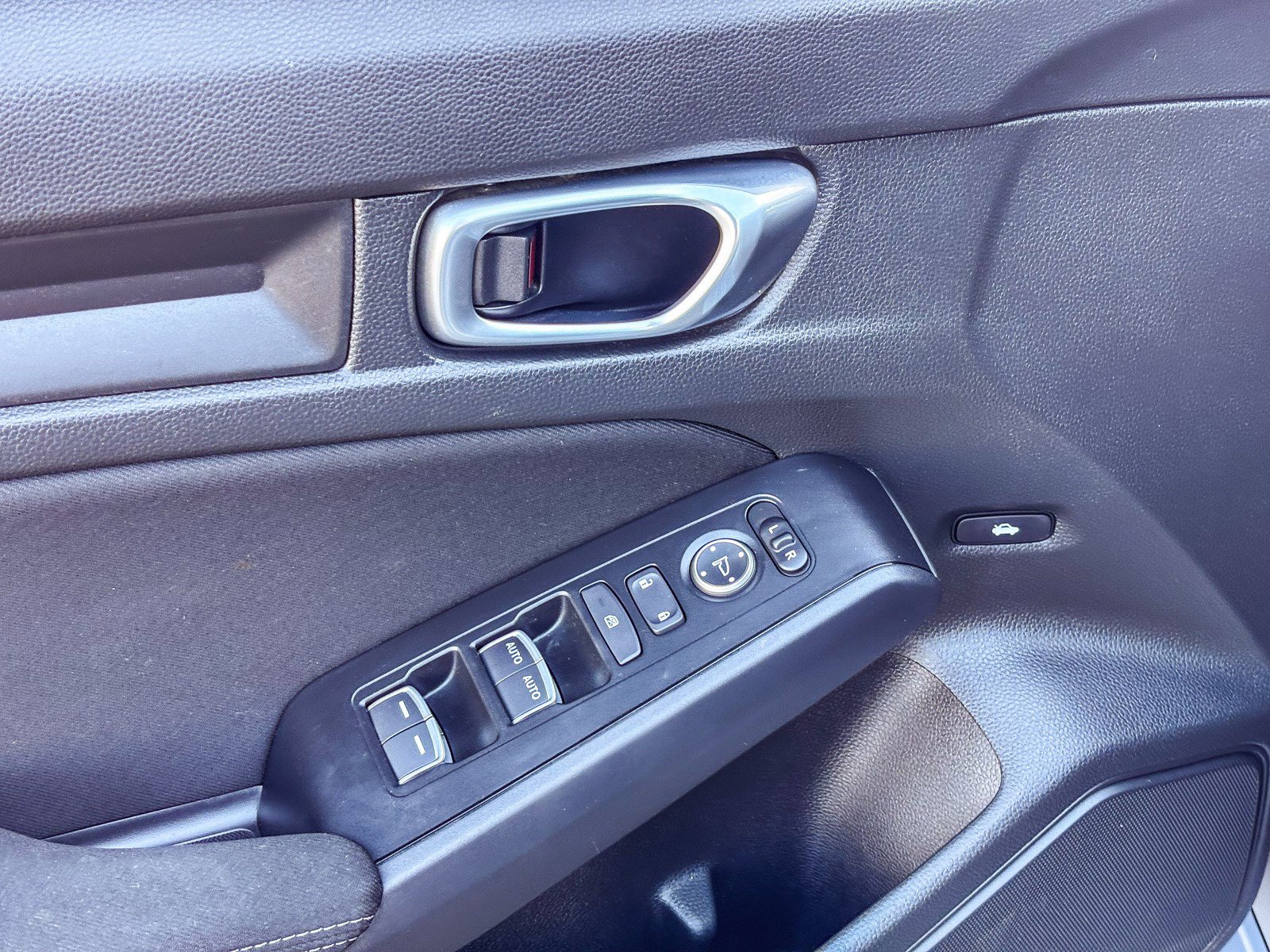 Certified 2024 Honda Civic Sport image 22