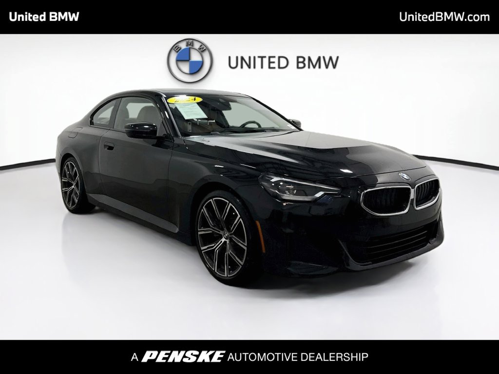Certified 2024 BMW 230i Coupe w/ Convenience Package RWD image 3