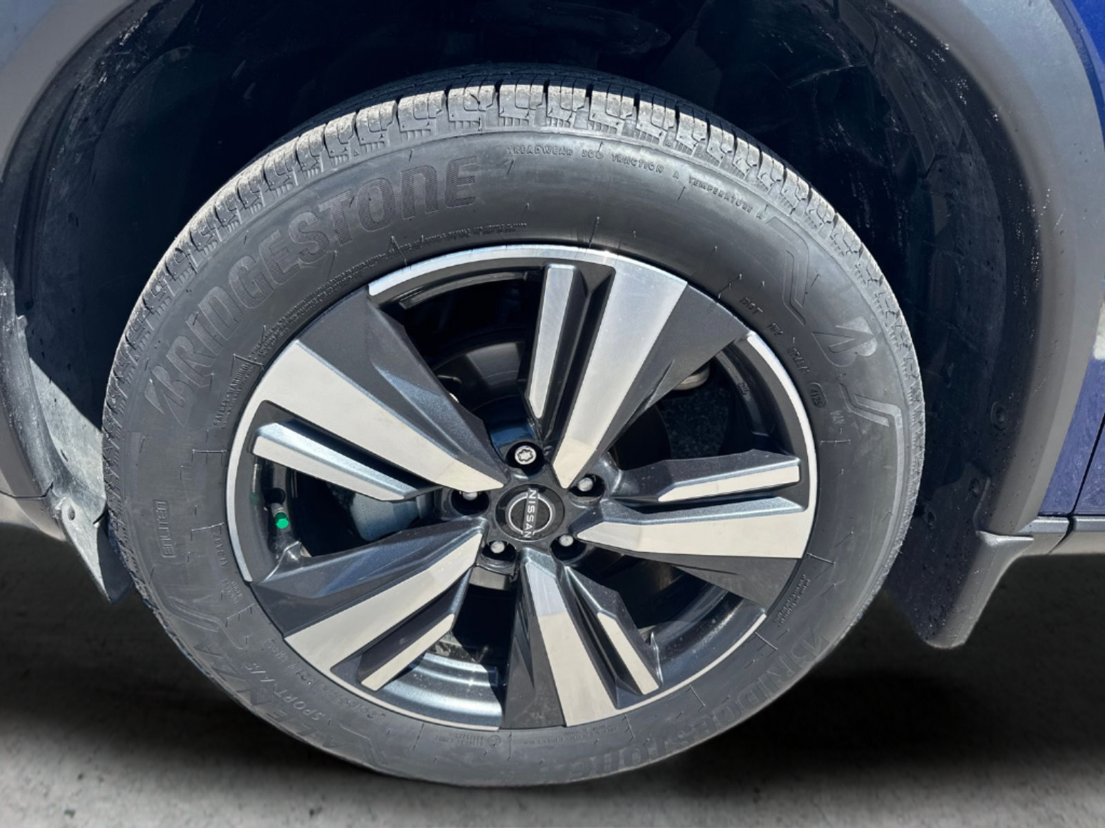 Certified 2023 Nissan Rogue SL w/ SL Premium Package FWD image 31