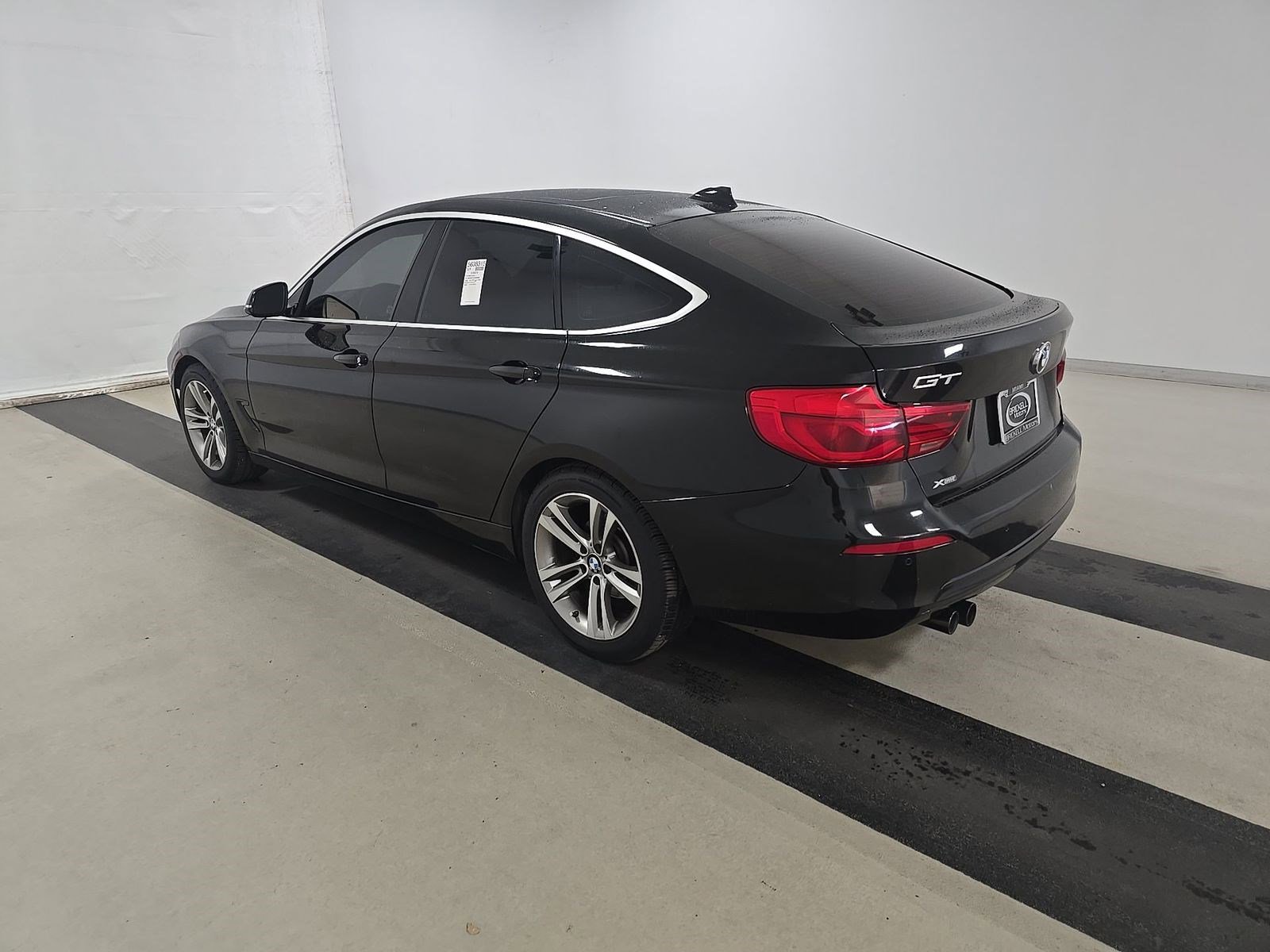 Used 2018 BMW 330i Gran Turismo xDrive AWD/4WD image 8