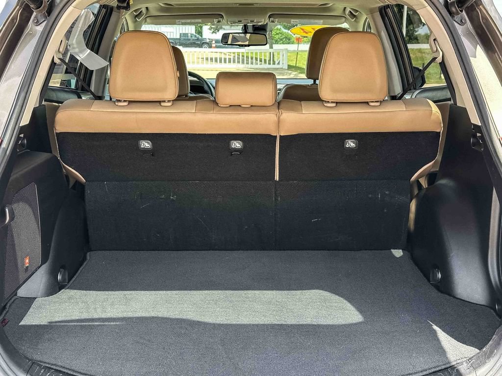 Used 2014 Toyota RAV4 Limited w/ Technology Package FWD image 21