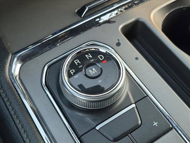 Used 2020 Ford Expedition XLT w/ Equipment Group 202A AWD/4WD image 12
