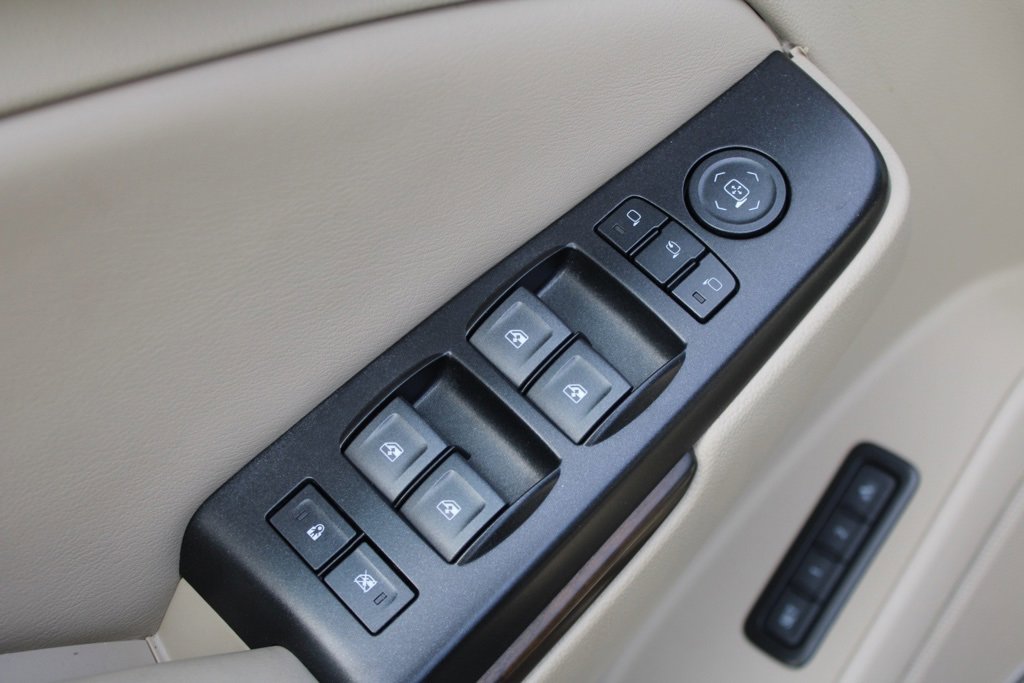 Used 2018 GMC Yukon Denali image 20