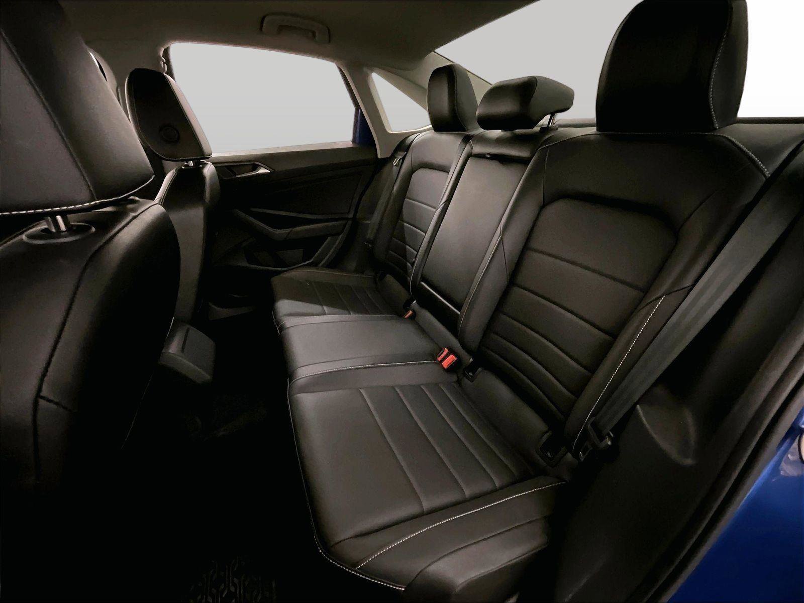 Used 2023 Volkswagen Jetta SE FWD image 25