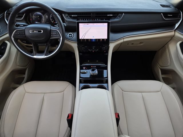Certified 2023 Jeep Grand Cherokee Limited w/ Black Appearance Package AWD/4WD image 26