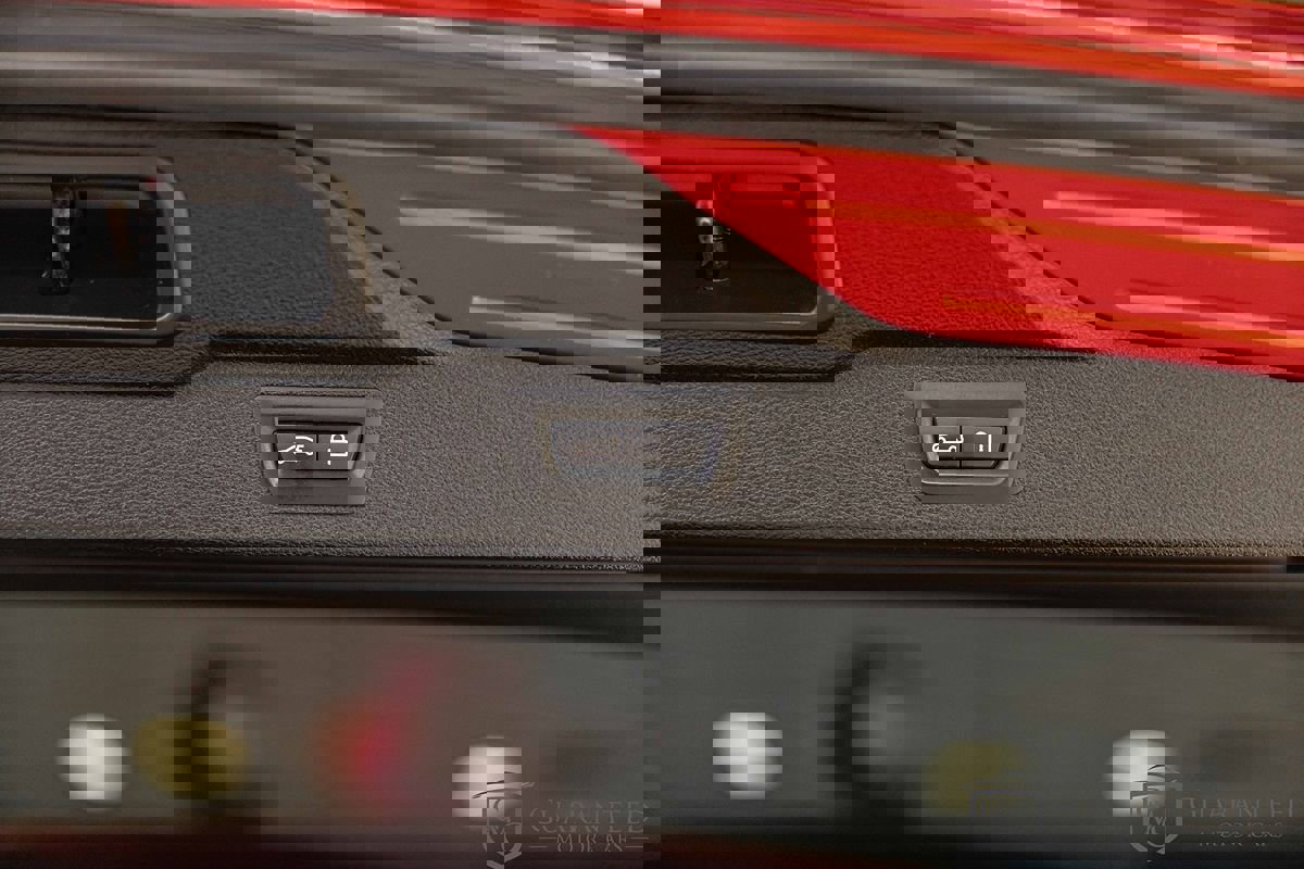 Used 2016 BMW X5 M image 17