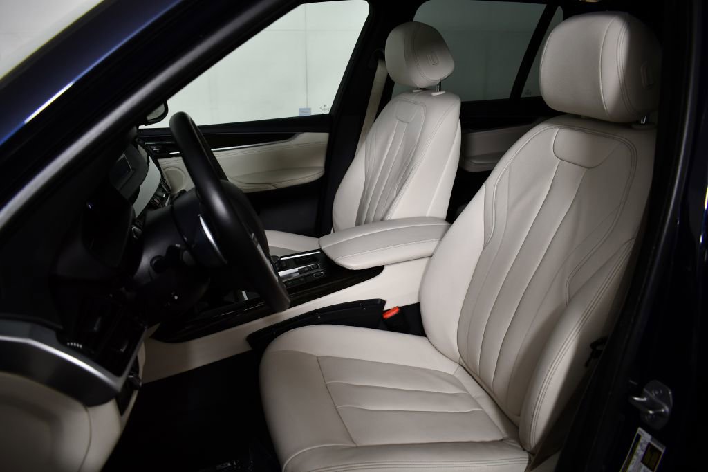 Used 2018 BMW X5 xDrive40e w/ Driving Assistance Package image 16