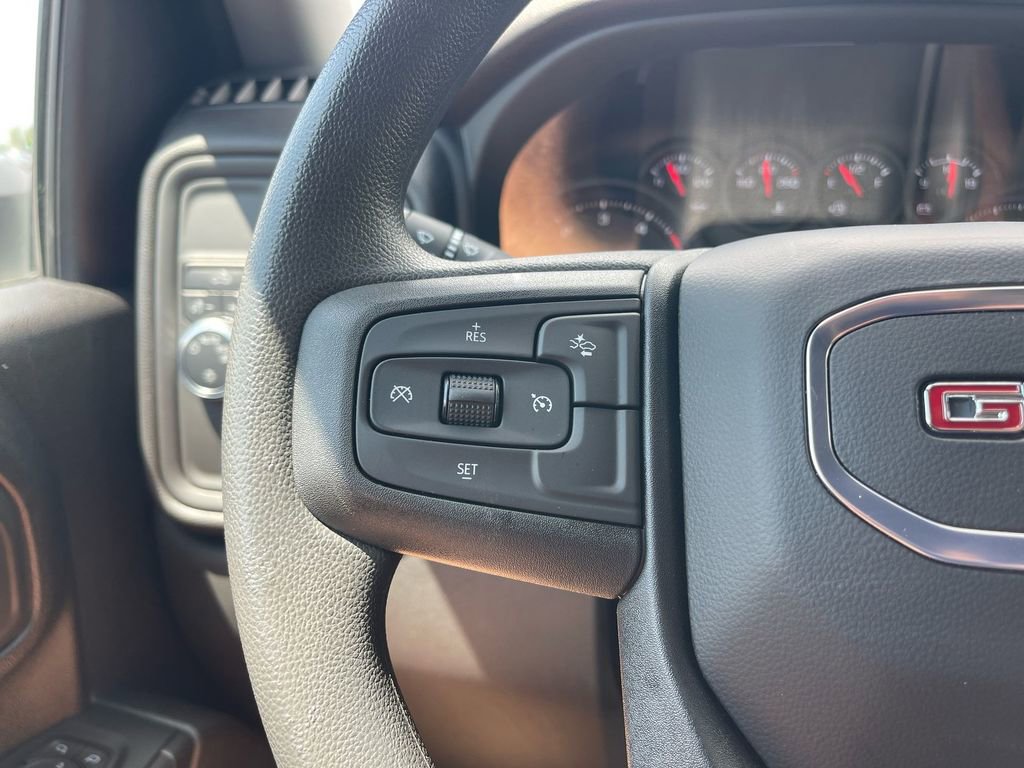 Used 2025 GMC Sierra 2500 Pro w/ Convenience Package image 13