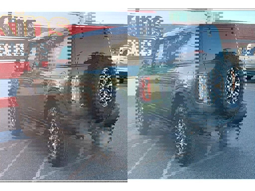 Used 2024 Ford Bronco Badlands image 13