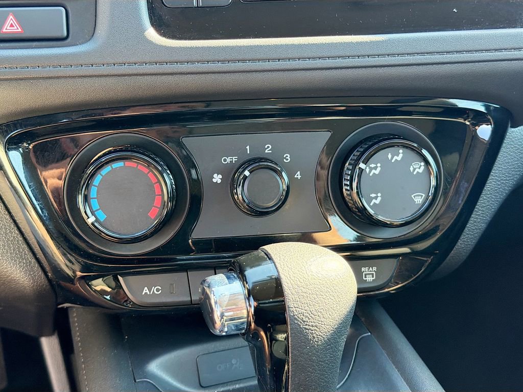Used 2021 Honda HR-V LX image 29