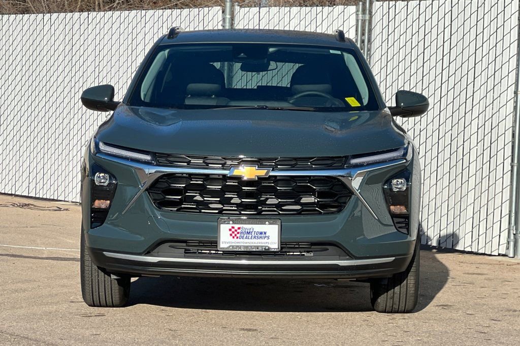 New 2026 Chevrolet Trax LT w/ Driver Confidence Package FWD image 6