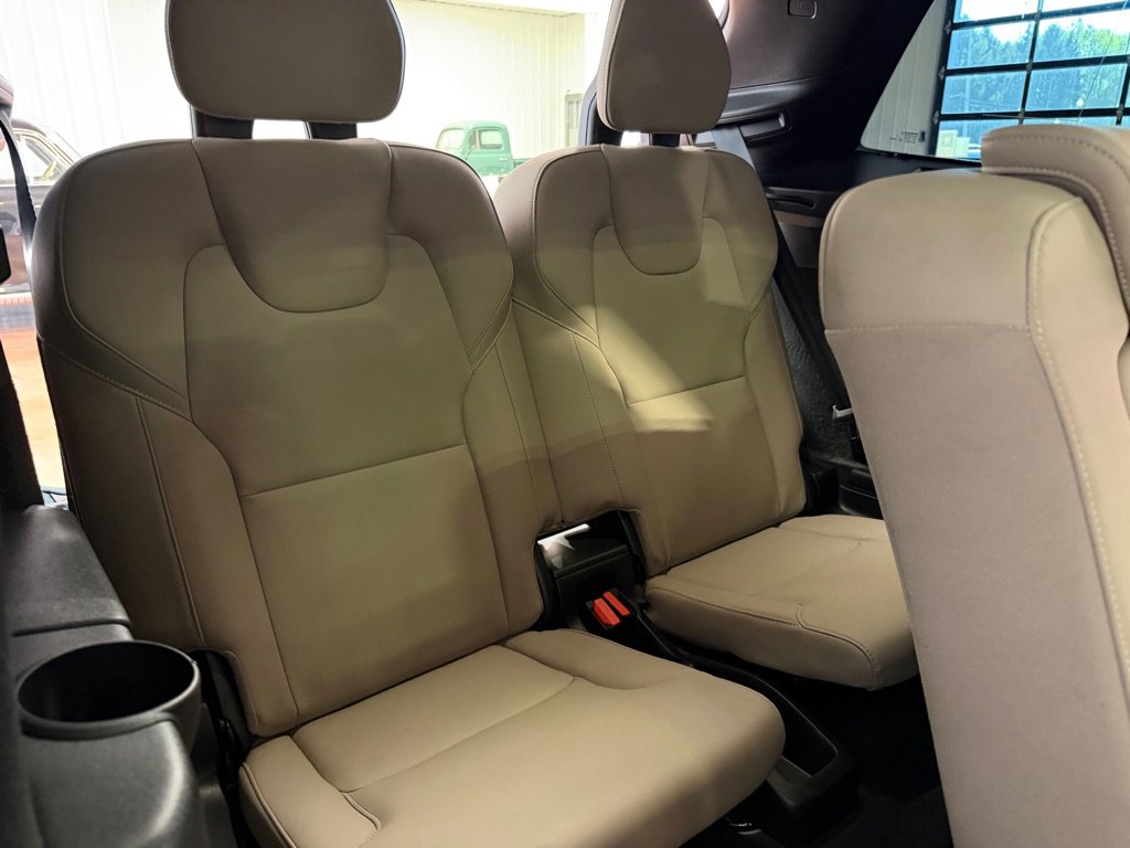 Used 2026 Volvo XC90 B5 Plus w/ Protection Package Premier AWD/4WD image 29
