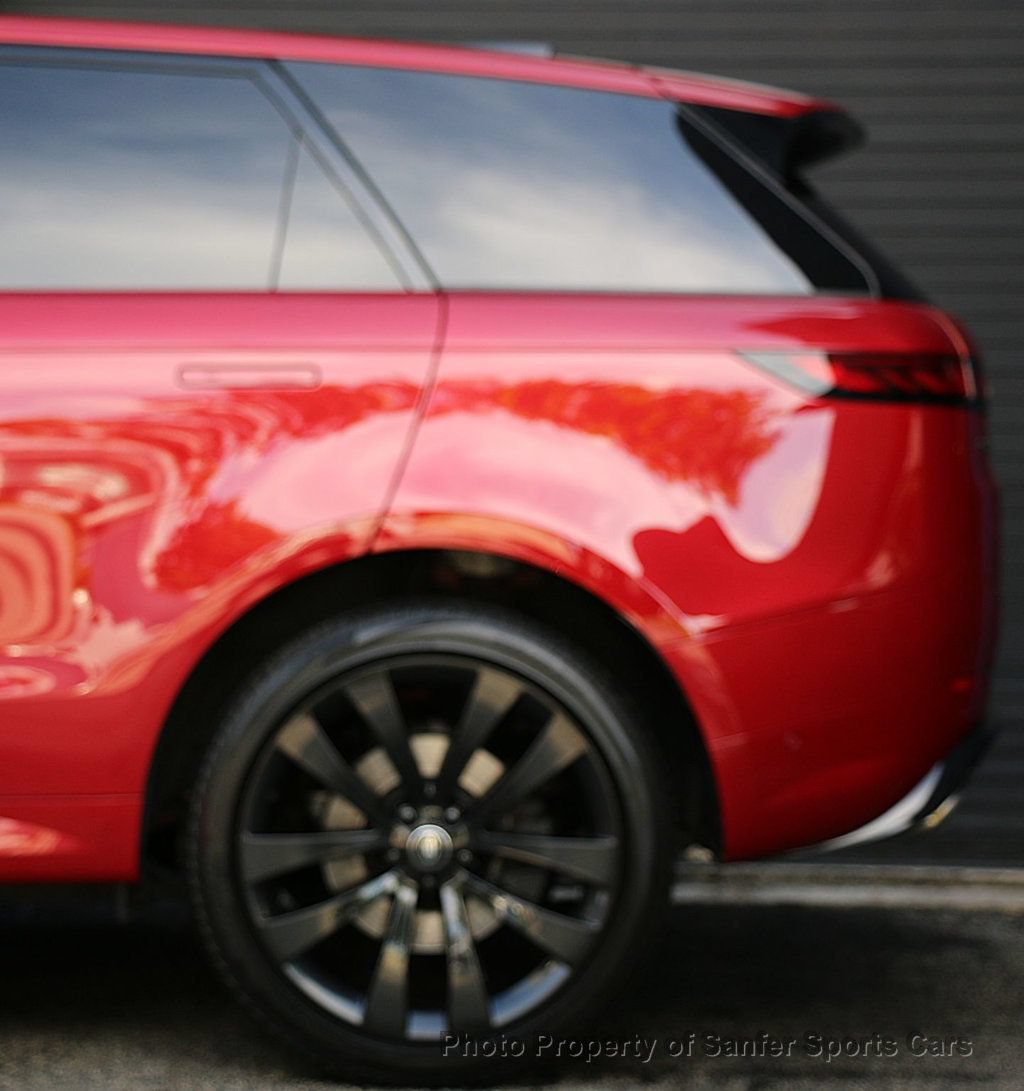 Used 2024 Land Rover Range Rover Sport Dynamic SE AWD/4WD image 19